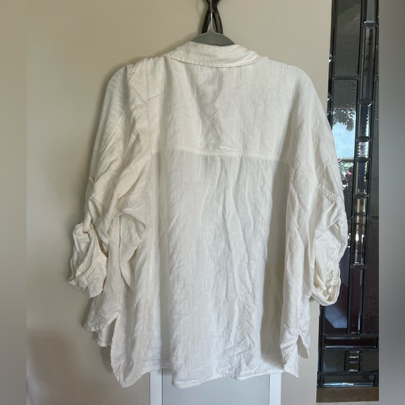 American Eagle. Oversized Beach Shirt in white - Picture 3 of 3